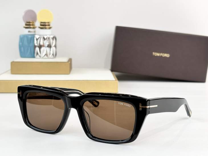 Picture of Tom Ford Sunglasses _SKUfw76324383fw
